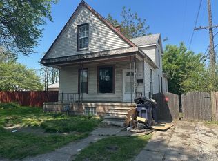 12 Elizabeth St, River Rouge, MI 48218