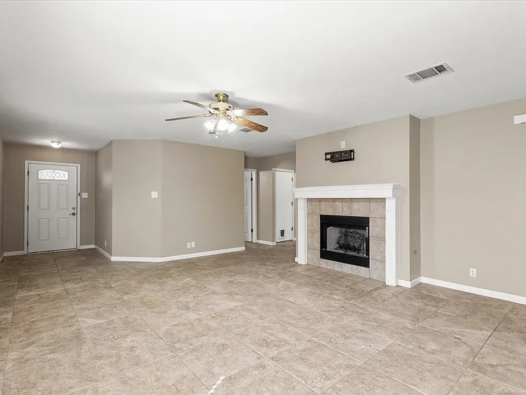 722 Blair Ave — Photo 3