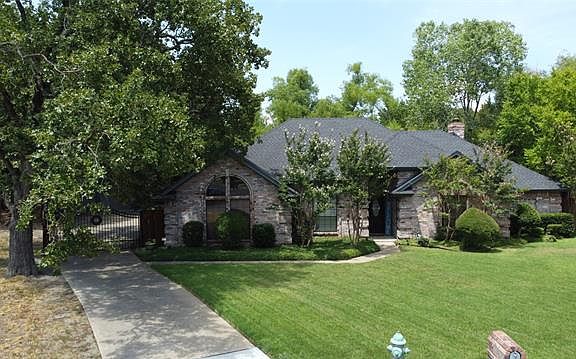 2nd image of 6700 Highland Oak Ct