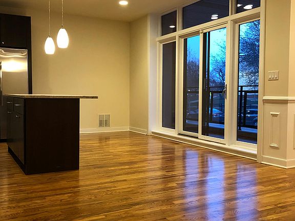 5th image of 4318 N California Ave #103