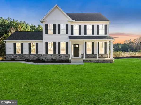 915 White Oak Rd, Fredericksburg, VA 22405