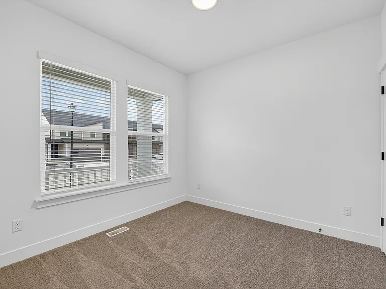 4709 S Heartwood Rd — Photo 18