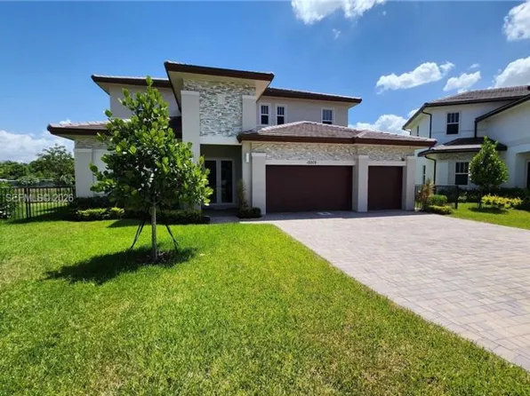 12209 SW 43rd St, Fort Lauderdale, FL 33330