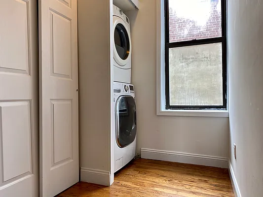 Rented by Corcoran | media 25