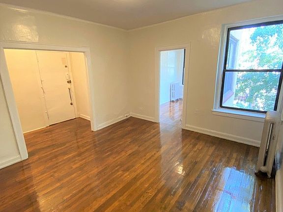 4th image of 24-29 27th St #3