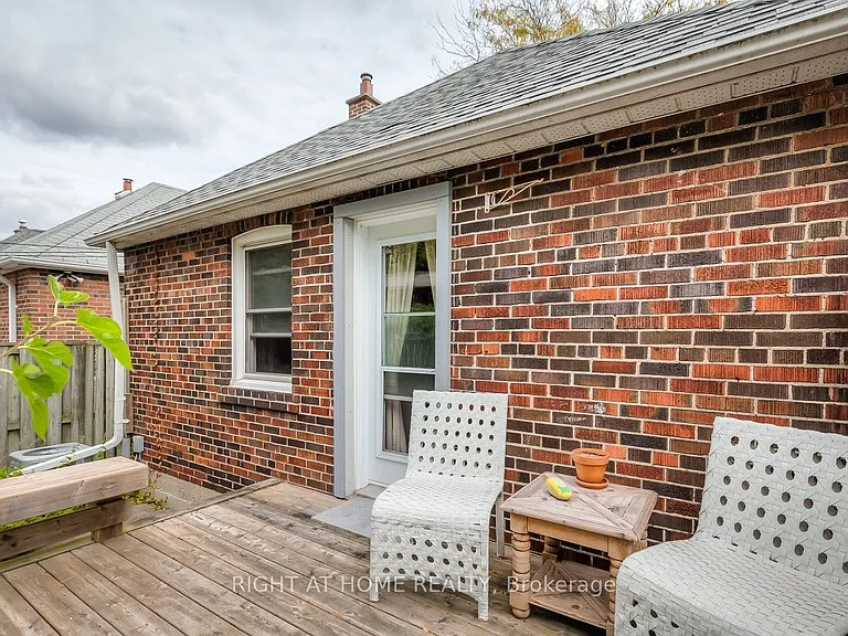 64 Royal York Rd — Photo 26