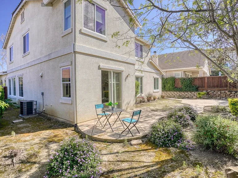 262 W Country Club Dr — Photo 34