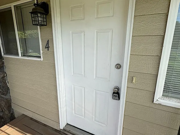 39 E Westview Ave — Photo 2