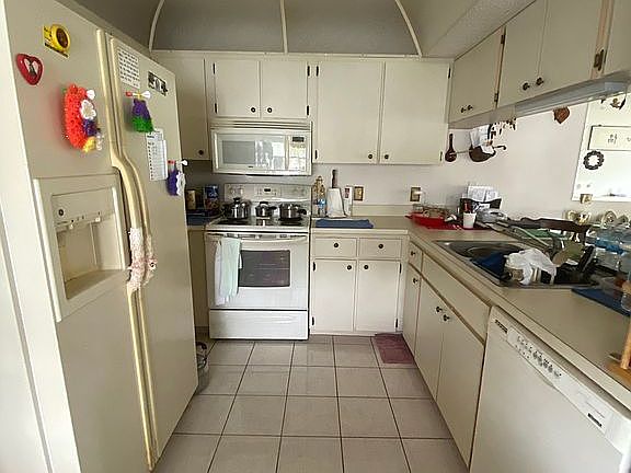 5th image of 12125 Spartan Way APT 201