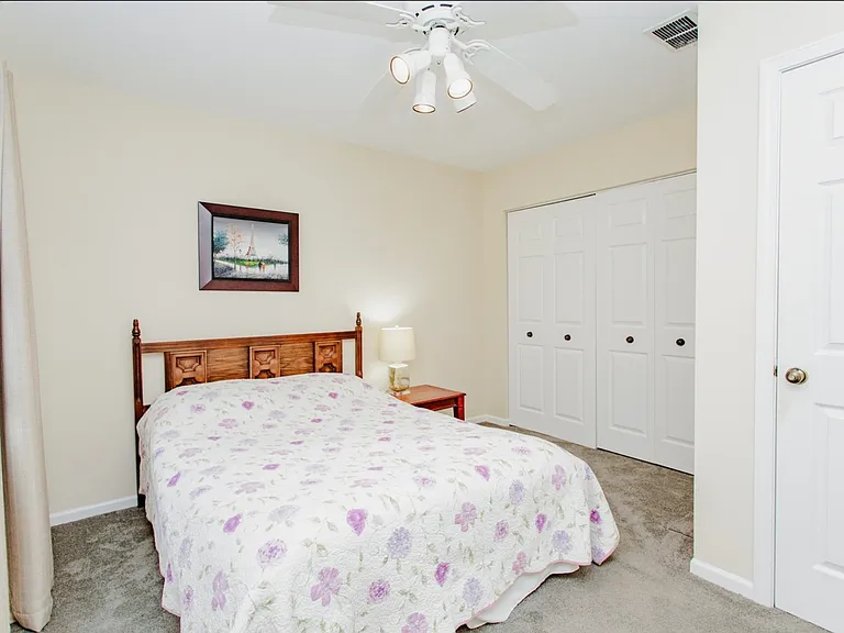 814 Dunhill Dr — Photo 15