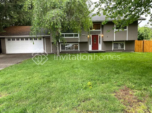 8311 113th St E, Puyallup, WA 98373
