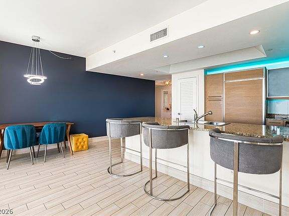5th image of 322 Karen Ave Unit 2802