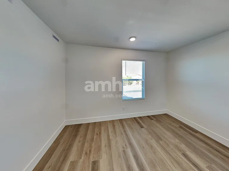 11140 Magallanes St — Photo 13