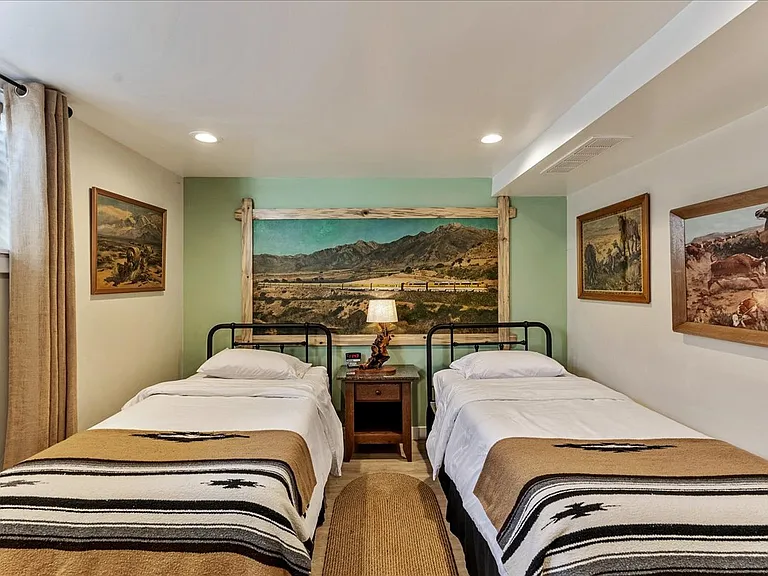 1538 S 700 E #B — Photo 19