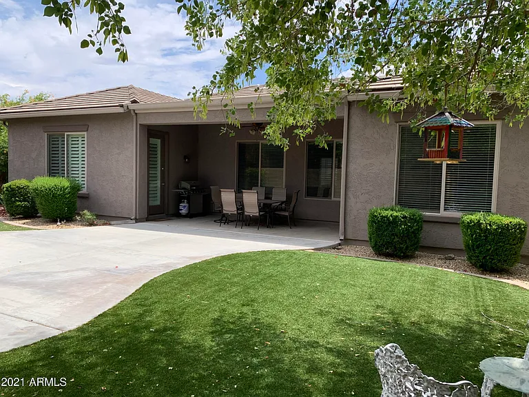 1608 W White Feather Ln — Photo 38