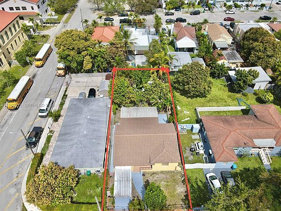 3rd image of 2395 SW 2nd St