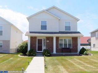 8057 S 16th St, Lincoln, NE 68512