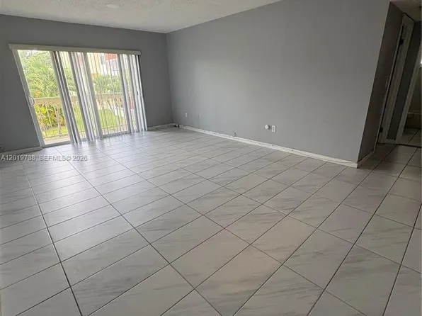7815 Camino Real, Miami, FL