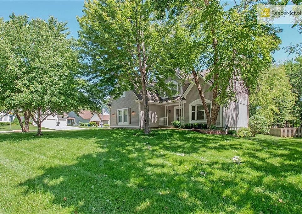 Beautiful corner lot two story in desirable Brittany Forest with over 2600 sf of above grade living.