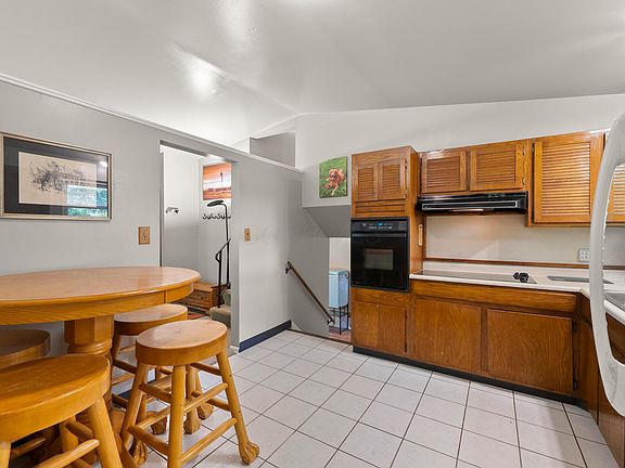 2nd image of 1461 Norma Rd