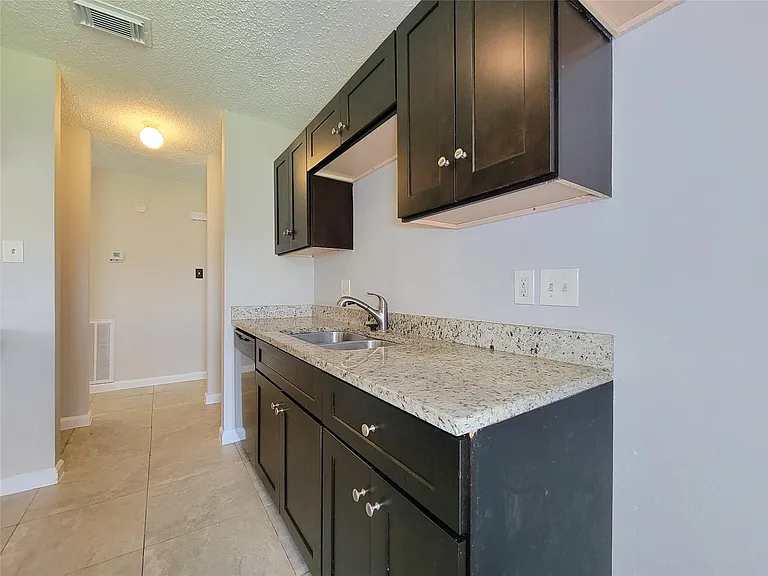 8530 Quail Burg Ln — Photo 13