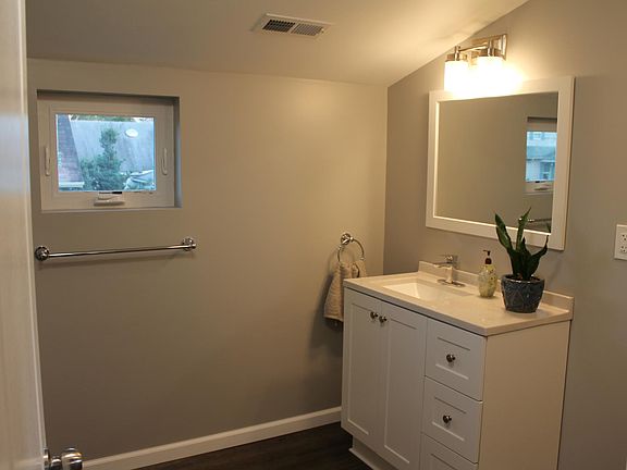 Bathroom View (Ceiling Fixture LED)