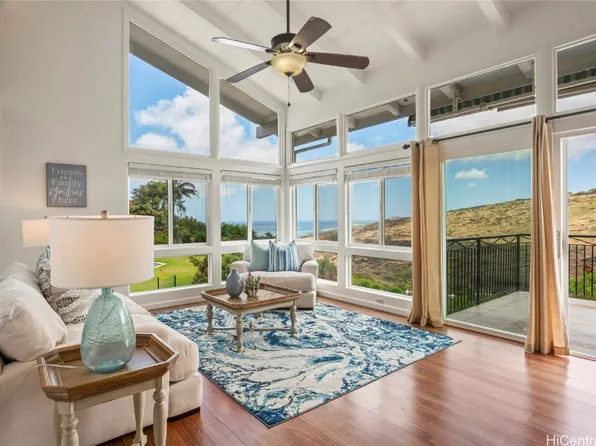 982 Kailiu Pl, Honolulu, HI 96825
