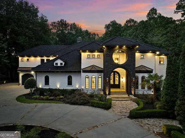 7855 Saddle Ridge Dr, Sandy Springs, GA 30350