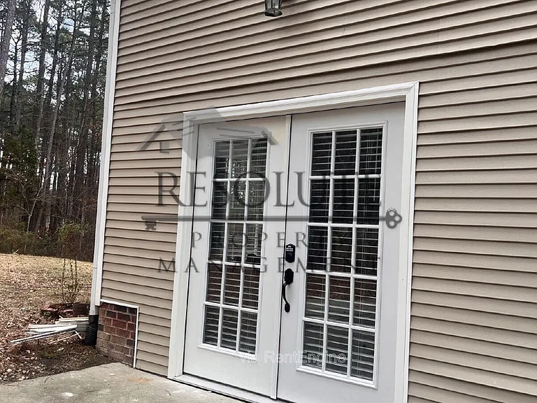 6009 Garrett Rd #A — Photo 13