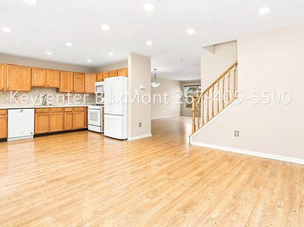 1516 Sweetbriar Dr