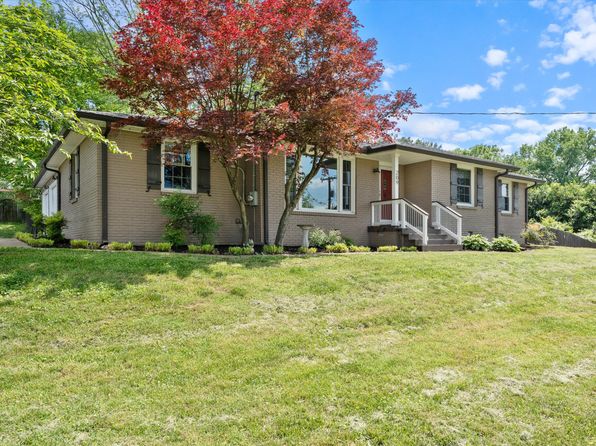 209 Foxwood Ln, Nashville, TN 37210