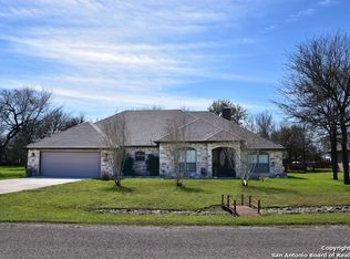 1328 Hunters Pl, Seguin, TX 78155