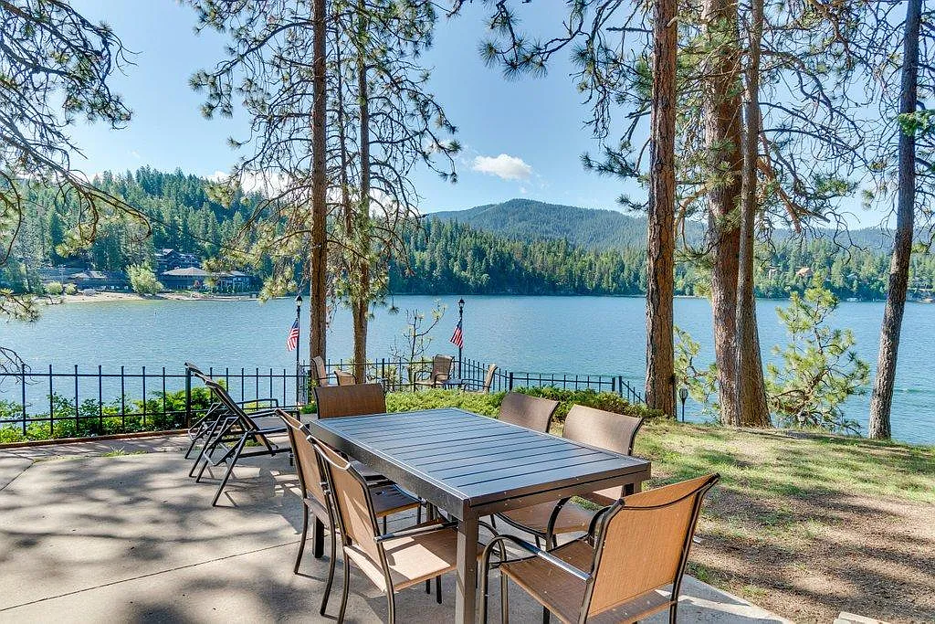 2 bed, 1.5 bath, 1116 sqft, $2,150 — Photo 1