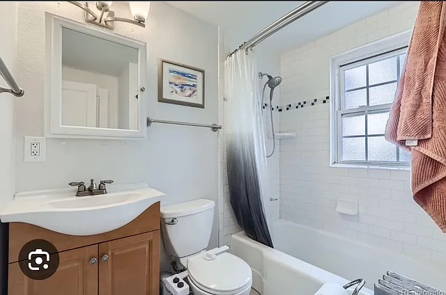 2828 N Jasmine St — Photo 13