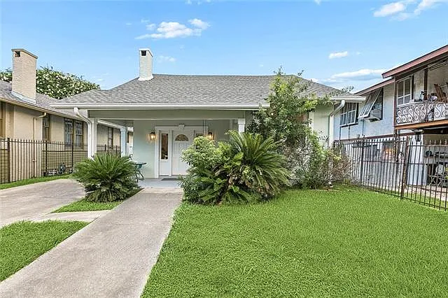 2831 Calhoun St — Photo 5