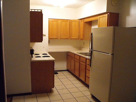5th image of 3124 Latonia Ave