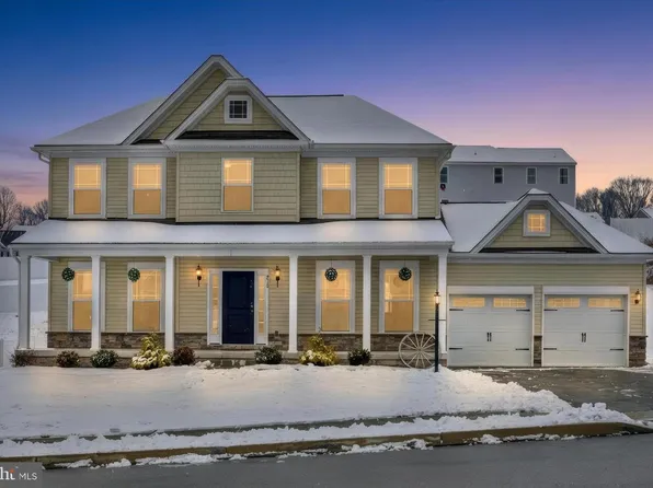 210 Champions Dr, York Haven, PA 17370