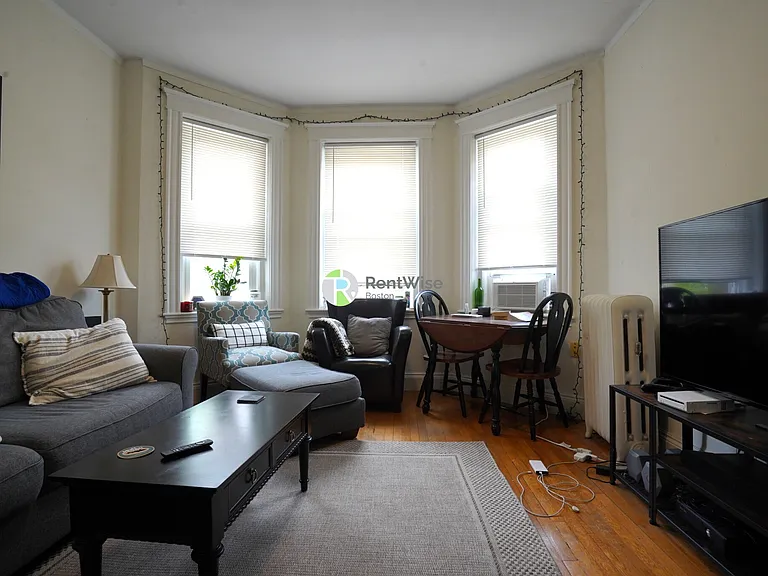 10 Orkney Rd #21 — Photo 8