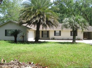 33 River Oaks St, Woodbine, GA 31569