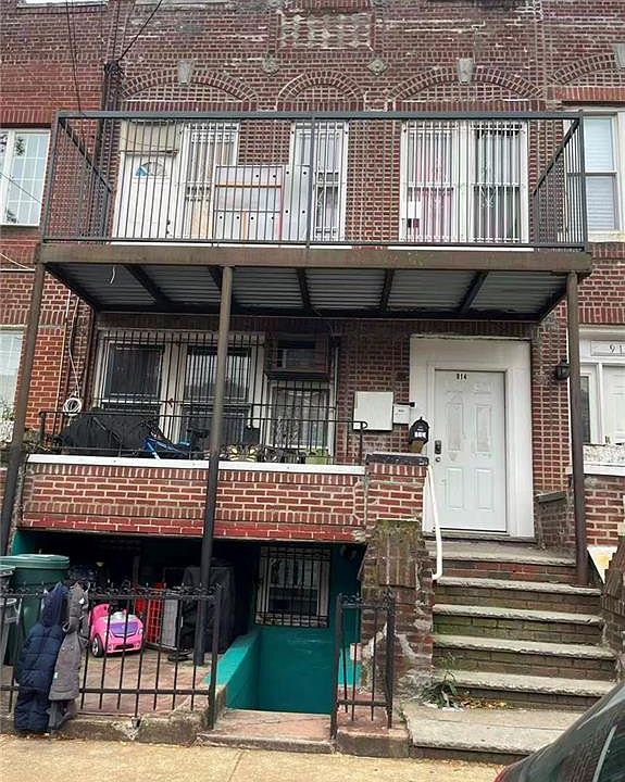 1st image of 914 51st St