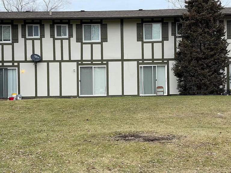 Lockport South Apartments — Photo 3