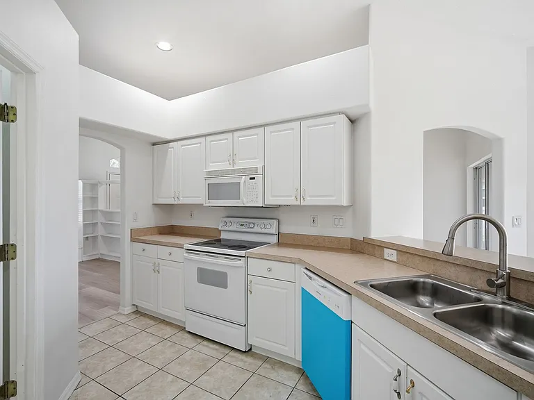6141 36th Ln E — Photo 10
