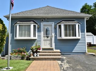 170 Bray Ave, Middletown, NJ 07748