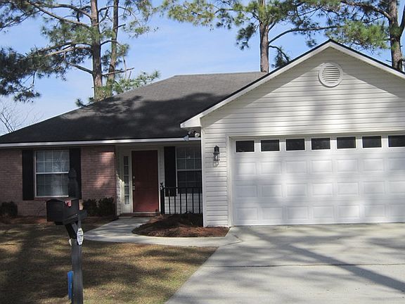 2nd image of 9 Pine Breeze Ct