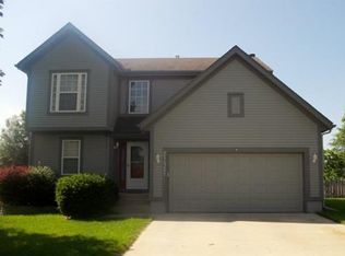 21521 W 50th St, Shawnee, KS 66226