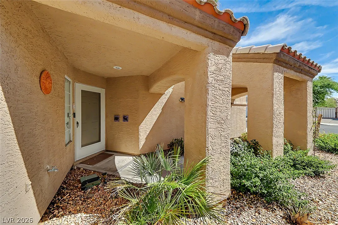 3 bed, 2.5 bath, 1434 sqft, $2,650 — Photo 4
