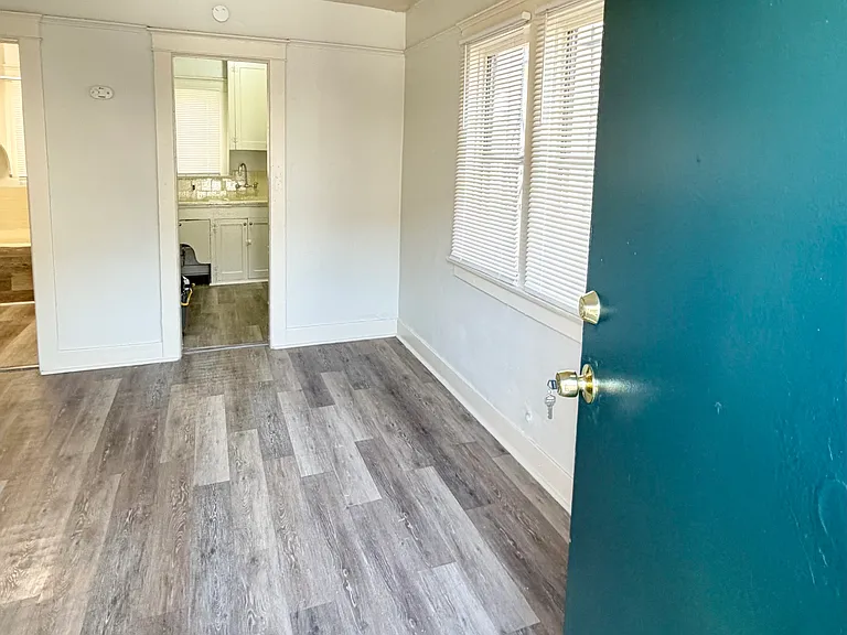 407 N Culver Ave #C — Photo 2