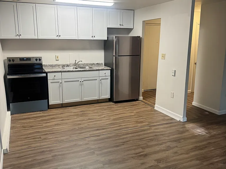 2031 Mills Ave #0 — Photo 10