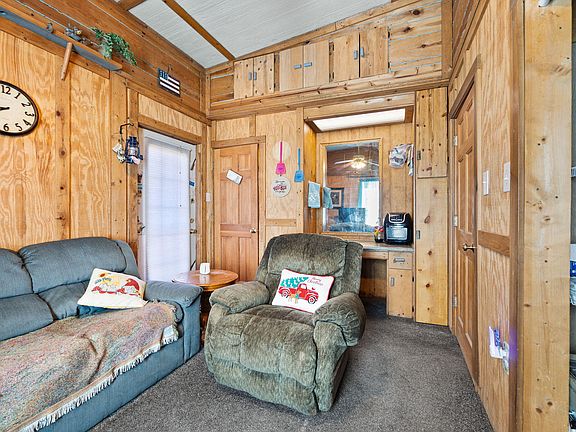 4th image of 1119 Mitchellsburg Knob Rd