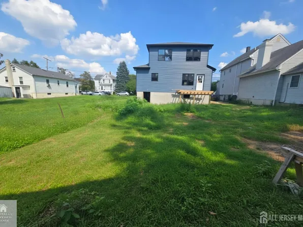 47 Boehmhurst Ave, Sayreville, NJ 08872